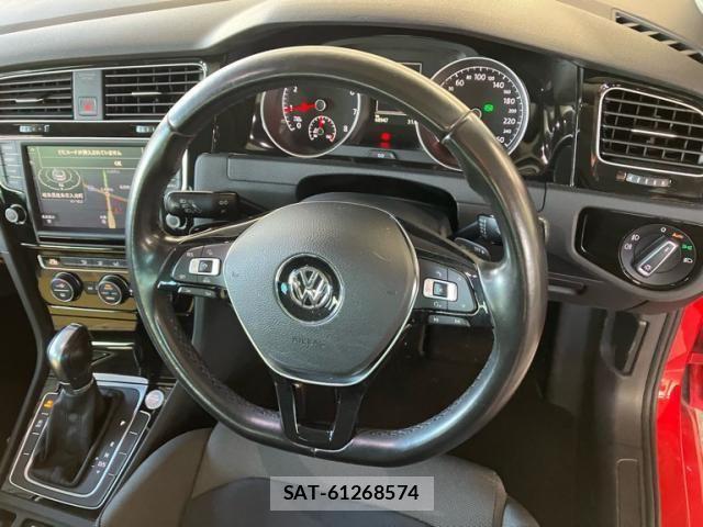 VolksWagen GOLF 2016-09 8415823-23
