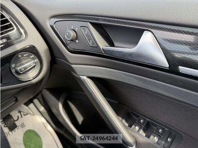 VolksWagen GOLF 2014-10 8458761-15