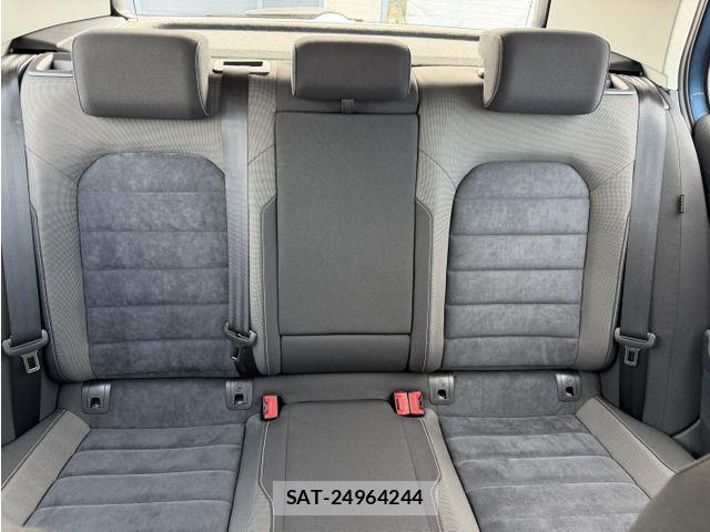 VolksWagen GOLF 2014-10 8458761-17