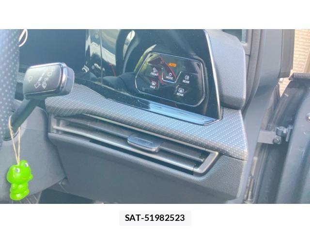 VolksWagen GOLF 2021-06 8486264-21