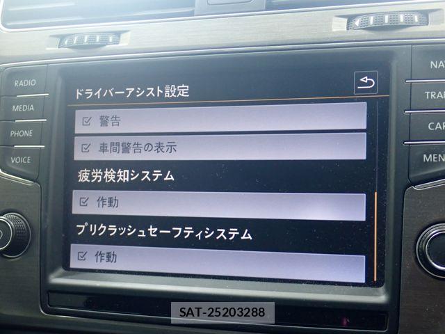 VolksWagen GOLF 2014-01 8528188-17