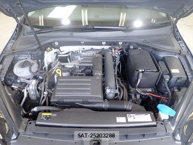 VolksWagen GOLF 2014-01 8528188-23
