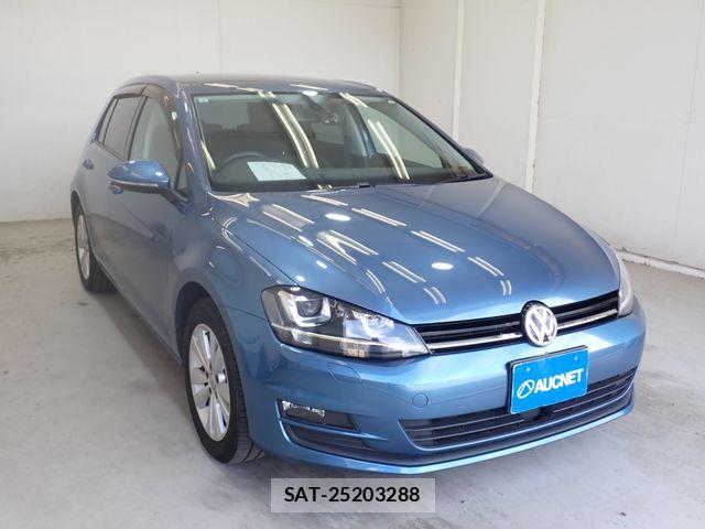 VolksWagen GOLF 2014-01 8528188-3