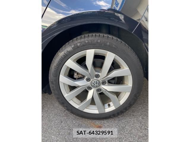 VolksWagen GOLF 2018-03 8528197-5