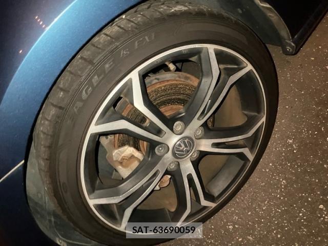 VolksWagen GOLF 2014-01 8528198-10