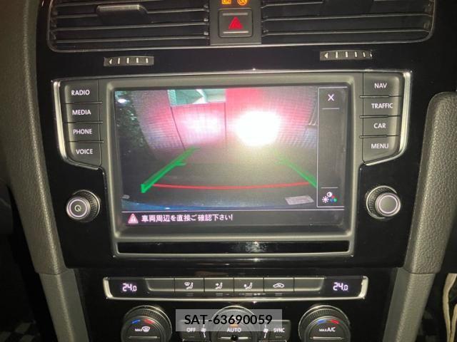 VolksWagen GOLF 2014-01 8528198-17