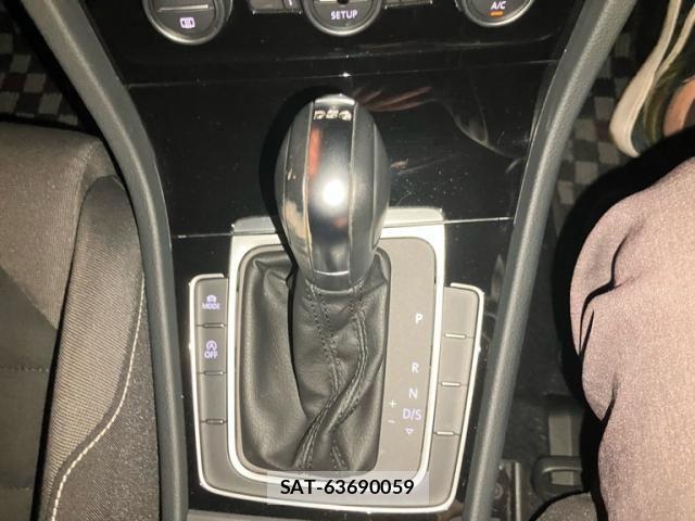 VolksWagen GOLF 2014-01 8528198-20