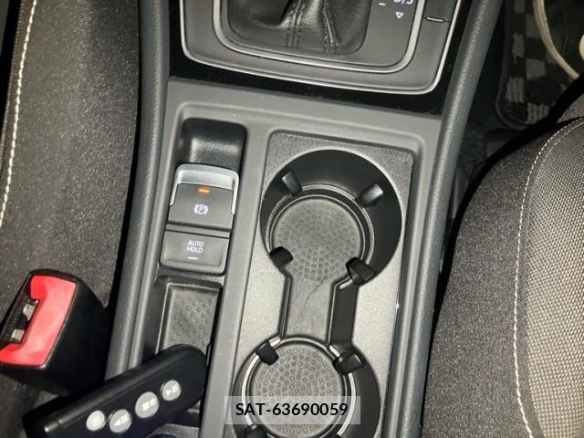 VolksWagen GOLF 2014-01 8528198-21