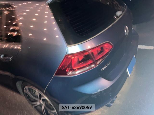 VolksWagen GOLF 2014-01 8528198-3