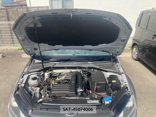 VolksWagen GOLF 2015-02 8564081-9