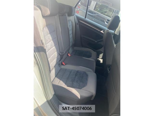 VolksWagen GOLF 2015-02 8564081-18