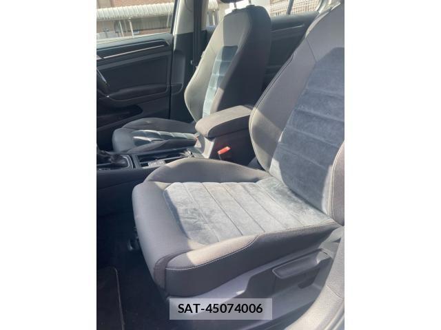 VolksWagen GOLF 2015-02 8564081-21