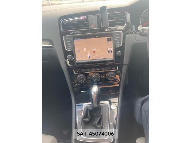 VolksWagen GOLF 2015-02 8564081-23