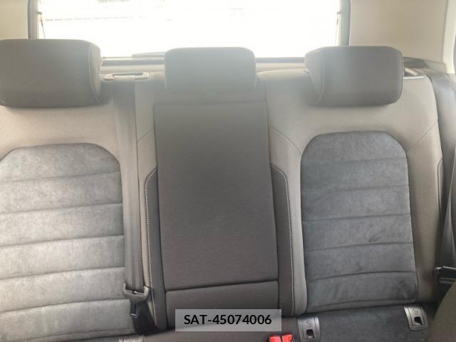 VolksWagen GOLF 2015-02 8564081-27