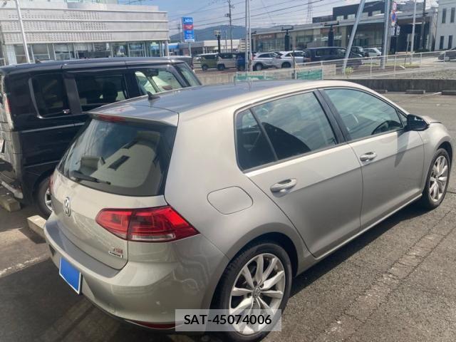 VolksWagen GOLF 2015-02 8564081-7