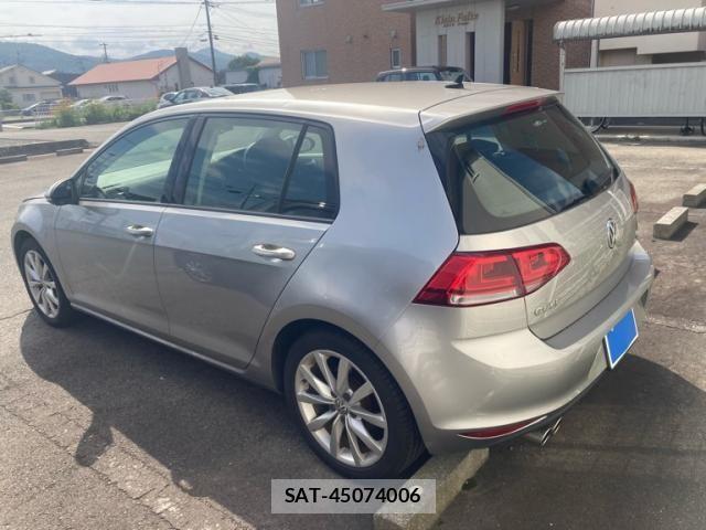 VolksWagen GOLF 2015-02 8564081-8