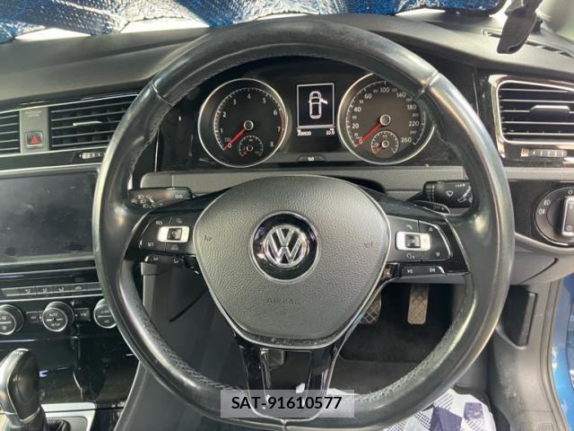VolksWagen GOLF 2014-03 8564082-15