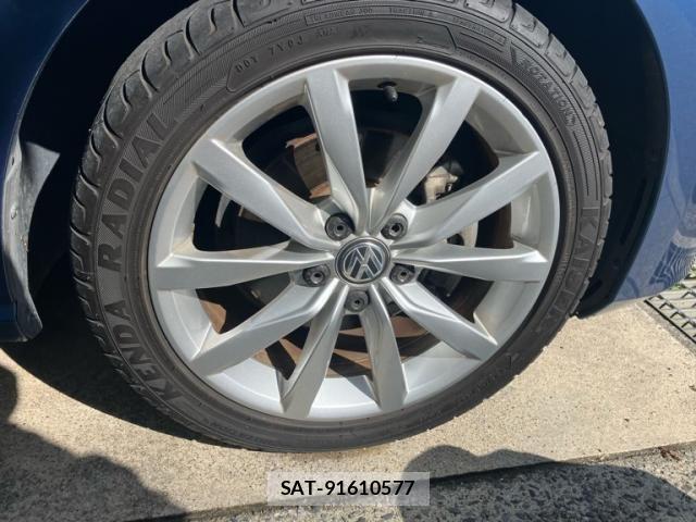 VolksWagen GOLF 2014-03 8564082-5