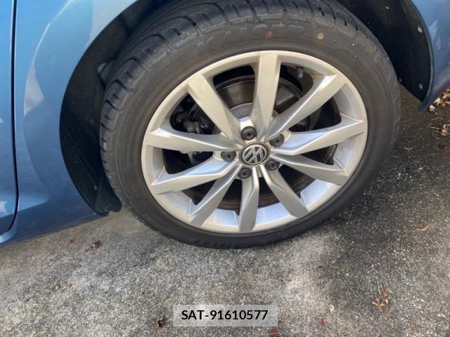 VolksWagen GOLF 2014-03 8564082-6