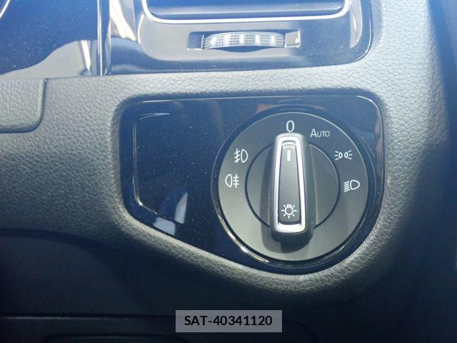 VolksWagen GOLF 2014-11 8629722-21