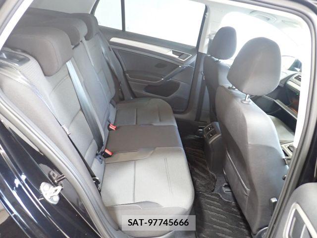 VolksWagen GOLF 2015-06 8629723-23