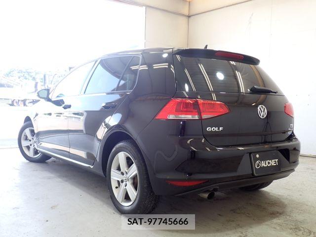VolksWagen GOLF 2015-06 8629723-2