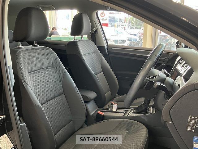 VolksWagen GOLF 2020-03 8662389-15