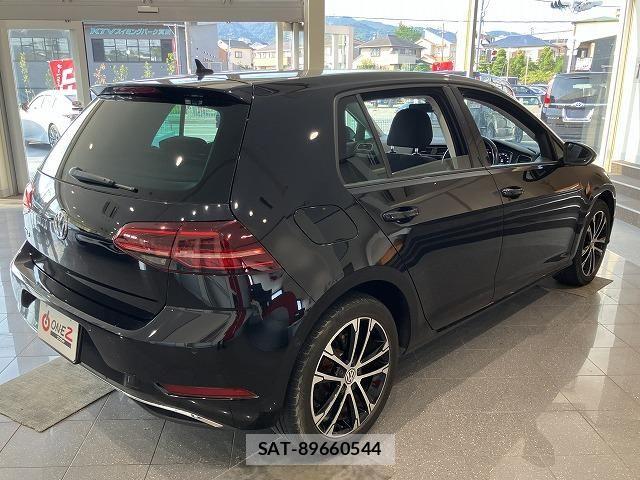 VolksWagen GOLF 2020-03 8662389-2
