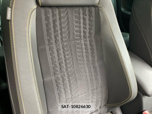 VolksWagen GOLF 2009-07 8662400-16