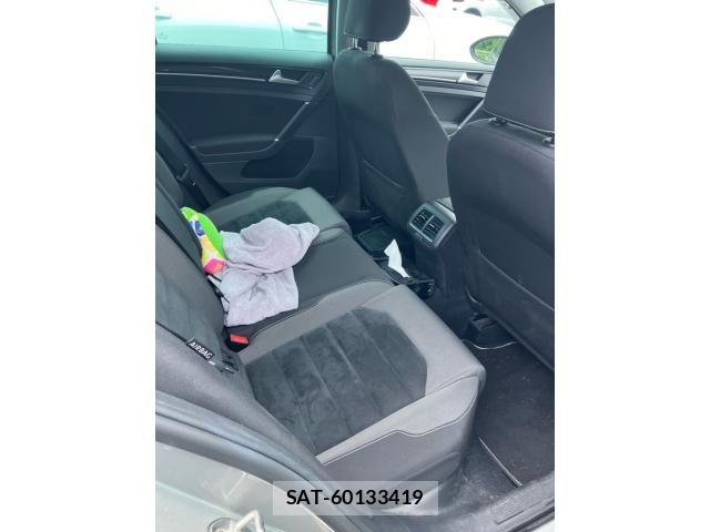 VolksWagen GOLF 2017-03 8667137-12