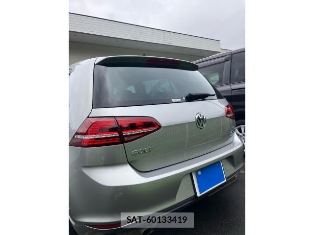 VolksWagen GOLF 2017-03 8667137-4