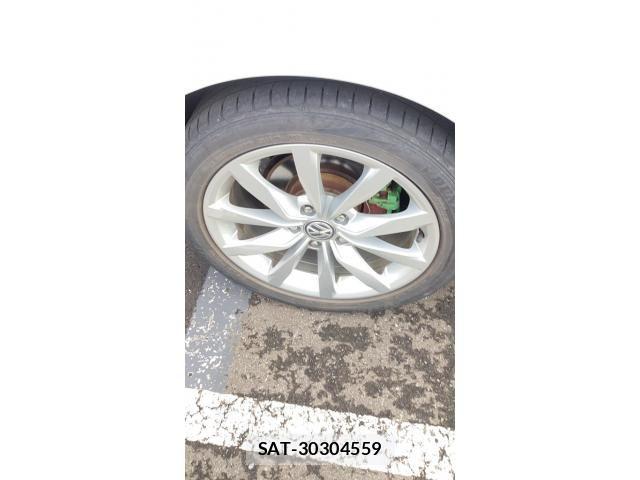 VolksWagen GOLF 2016-07 8667138-5