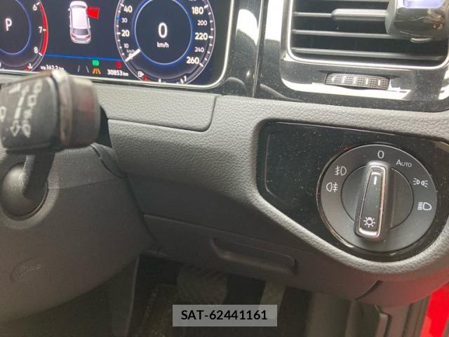 VolksWagen GOLF 2018-02 8662390-19