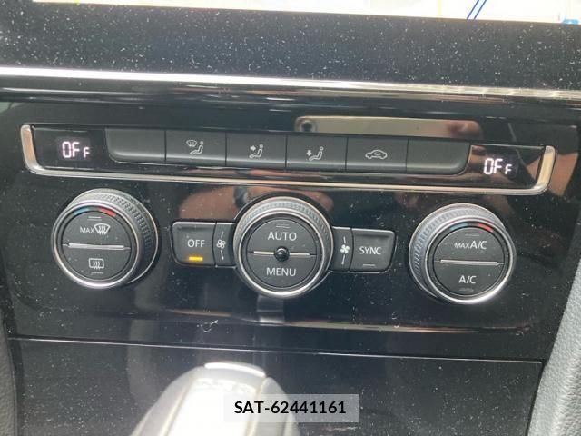 VolksWagen GOLF 2018-02 8662390-20