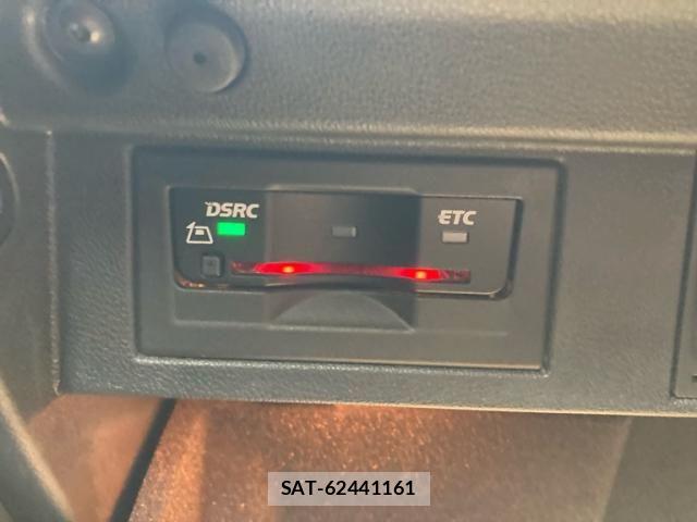 VolksWagen GOLF 2018-02 8662390-25