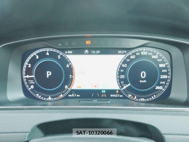 VolksWagen GOLF 2019-09 8662391-17