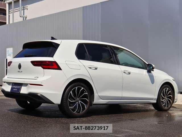VolksWagen GOLF 2023-12 8662383-5