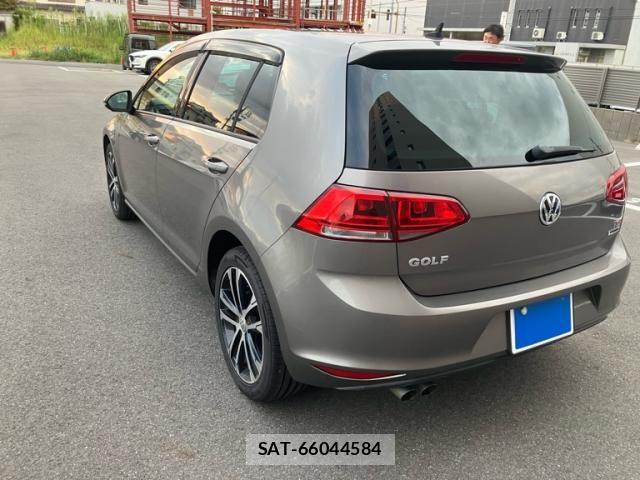 VolksWagen GOLF 2014-12 8662392-3