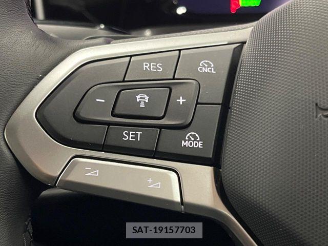 VolksWagen GOLF 2025-03 8686922-7