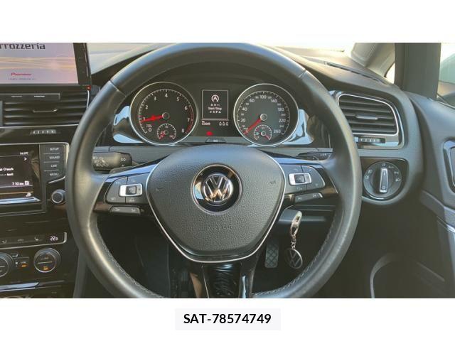 VolksWagen GOLF 2013-06 8746829-12