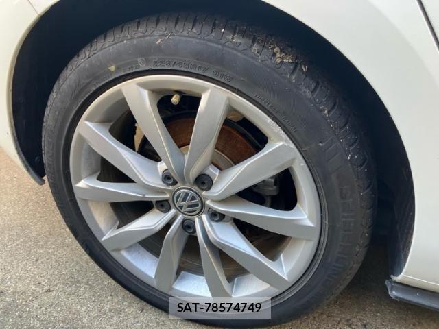 VolksWagen GOLF 2013-06 8746829-7