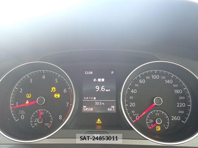 VolksWagen GOLF 2013-08 8746818-10