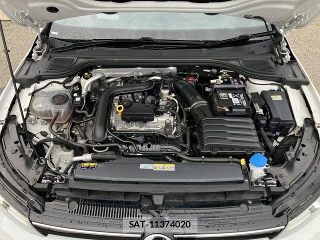 VolksWagen GOLF 2024-02 8746824-29