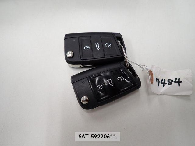 VolksWagen GOLF 2014-01 8746819-27