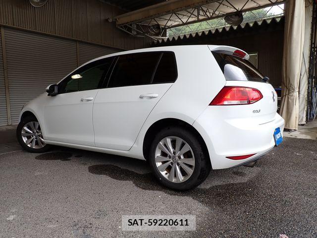 VolksWagen GOLF 2014-01 8746819-2