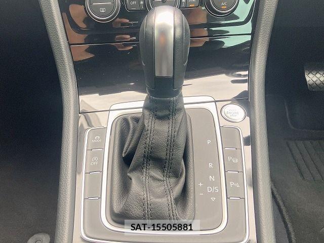 VolksWagen GOLF 2019-11 8746825-11