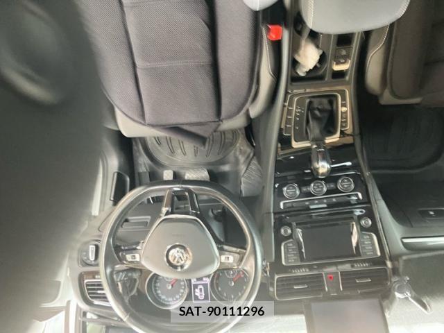 VolksWagen GOLF 2013-10 8746826-9