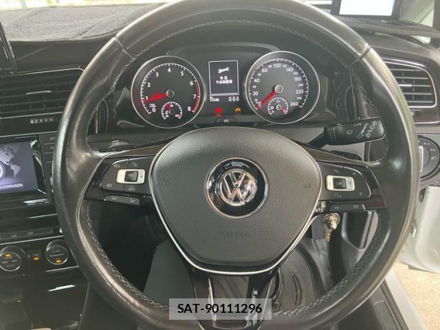 VolksWagen GOLF 2013-10 8746826-12