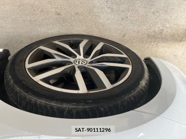 VolksWagen GOLF 2013-10 8746826-2