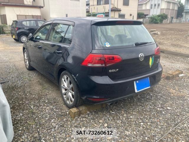 VolksWagen GOLF 2013-10 8746827-3